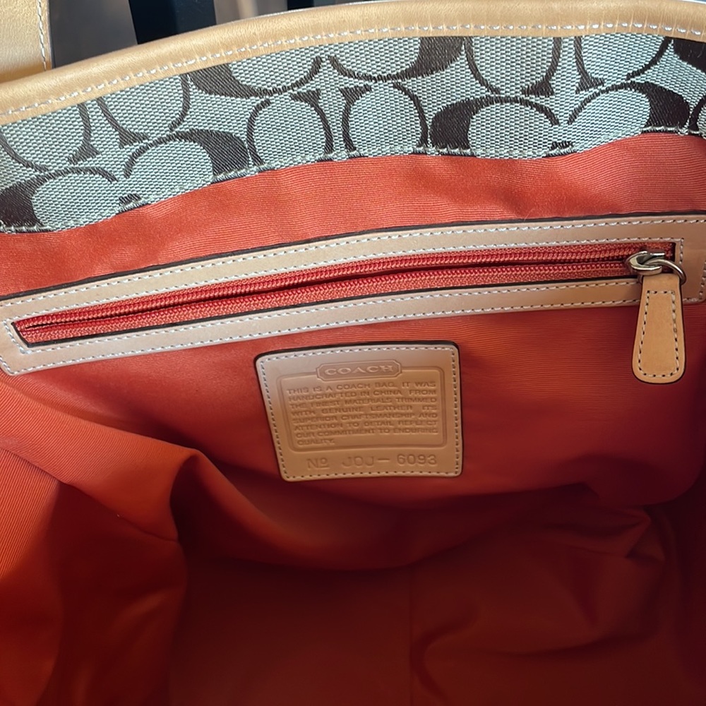 Coach tote - Picture 7 of 12